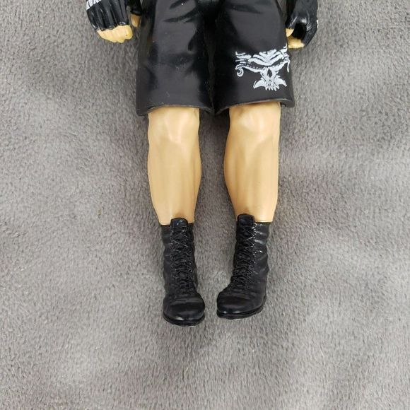 WWE Brock Lesnar Mattel 2017 Posable Action Figure - Picture 6 of 8